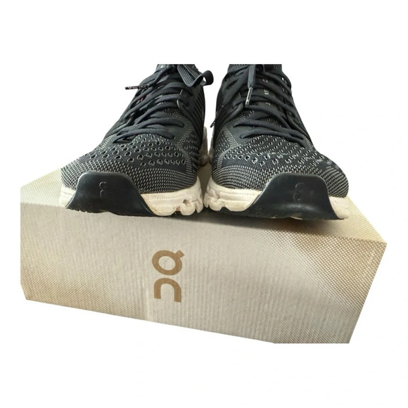 Women’s On Running CloudSwift Black Size 8.5 - Picture 4 of 12